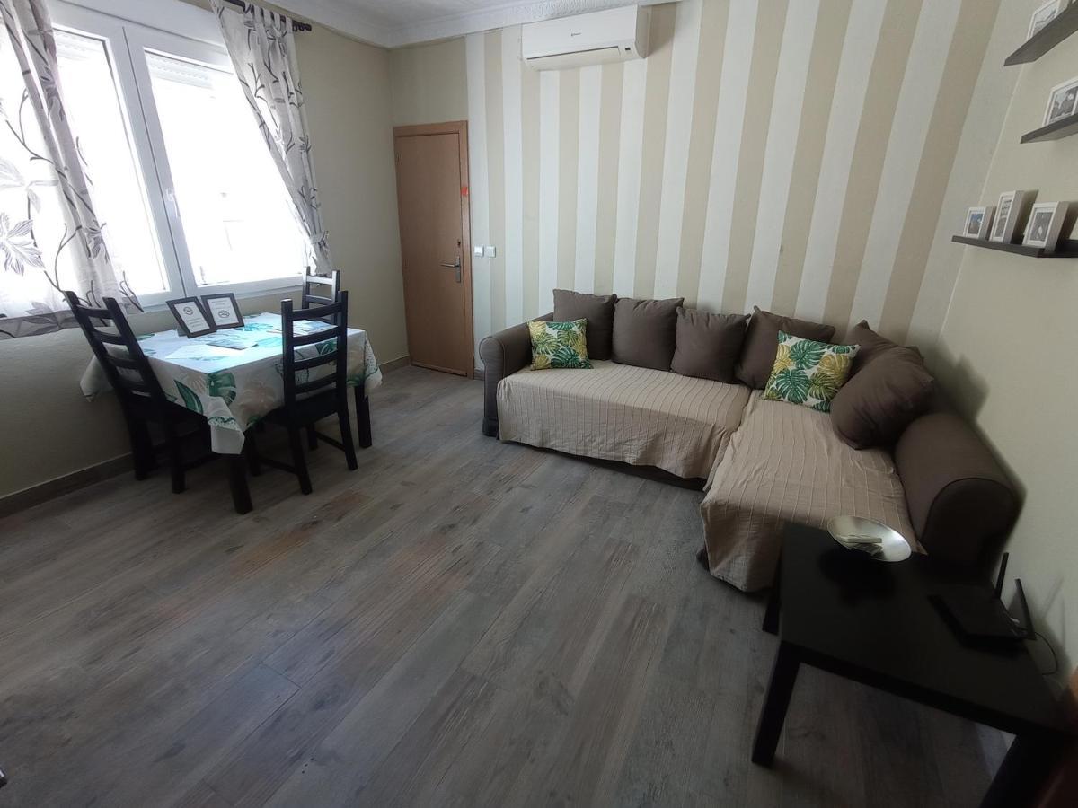 Apartamento, Dos Dormitorios, Tipo Atico Cerca Del Centro Jerez de la Frontera Buitenkant foto